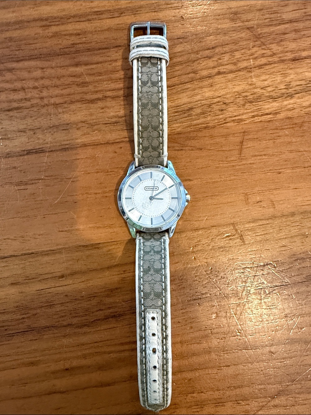 Coach Classic Signature Strap Watch